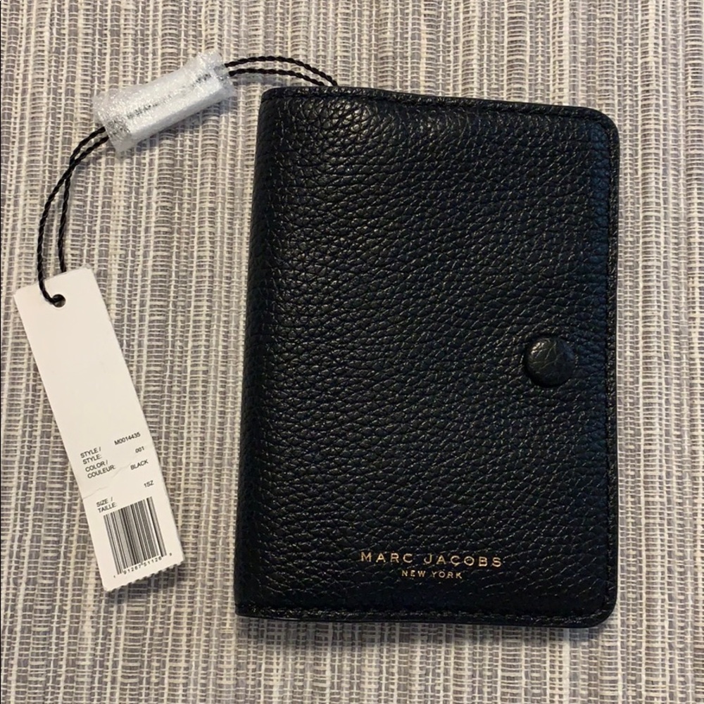 New Marc Jacobs New York Passport Holder